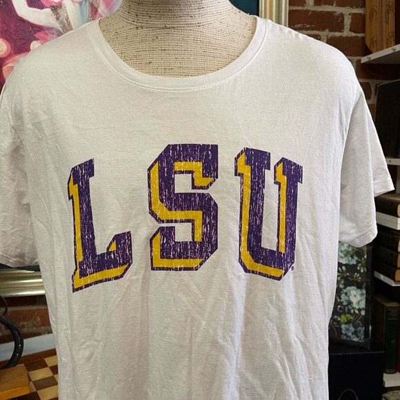 LSU Retro Arch White T-Shirt Size XL - Picture 2 of 5